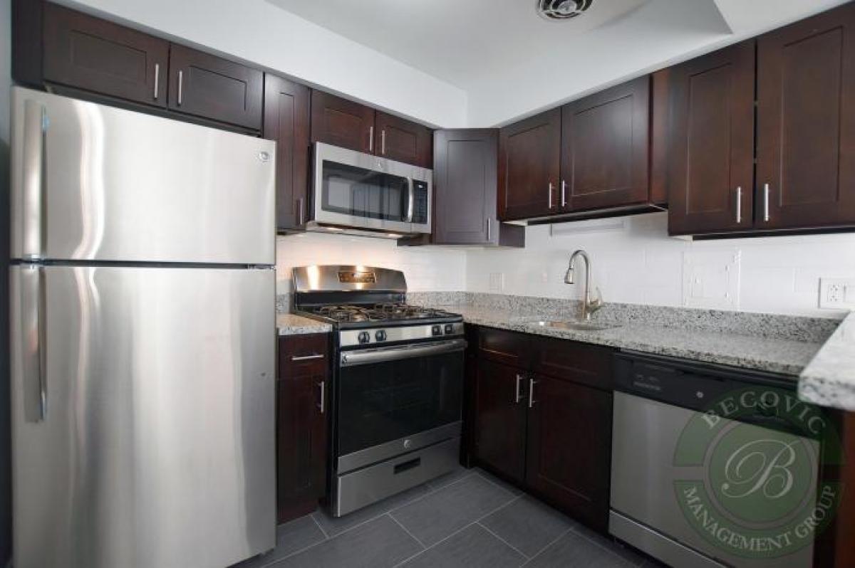 Picture of Condo For Rent in Chicago, Illinois, United States