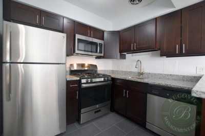 Condo For Rent in Chicago, Illinois
