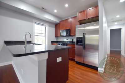 Condo For Rent in Chicago, Illinois