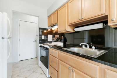 Condo For Rent in Chicago, Illinois
