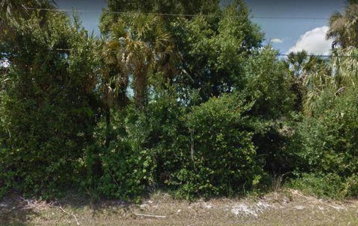 Picture of Residential Land For Sale in North Fort Myers, Florida, United States