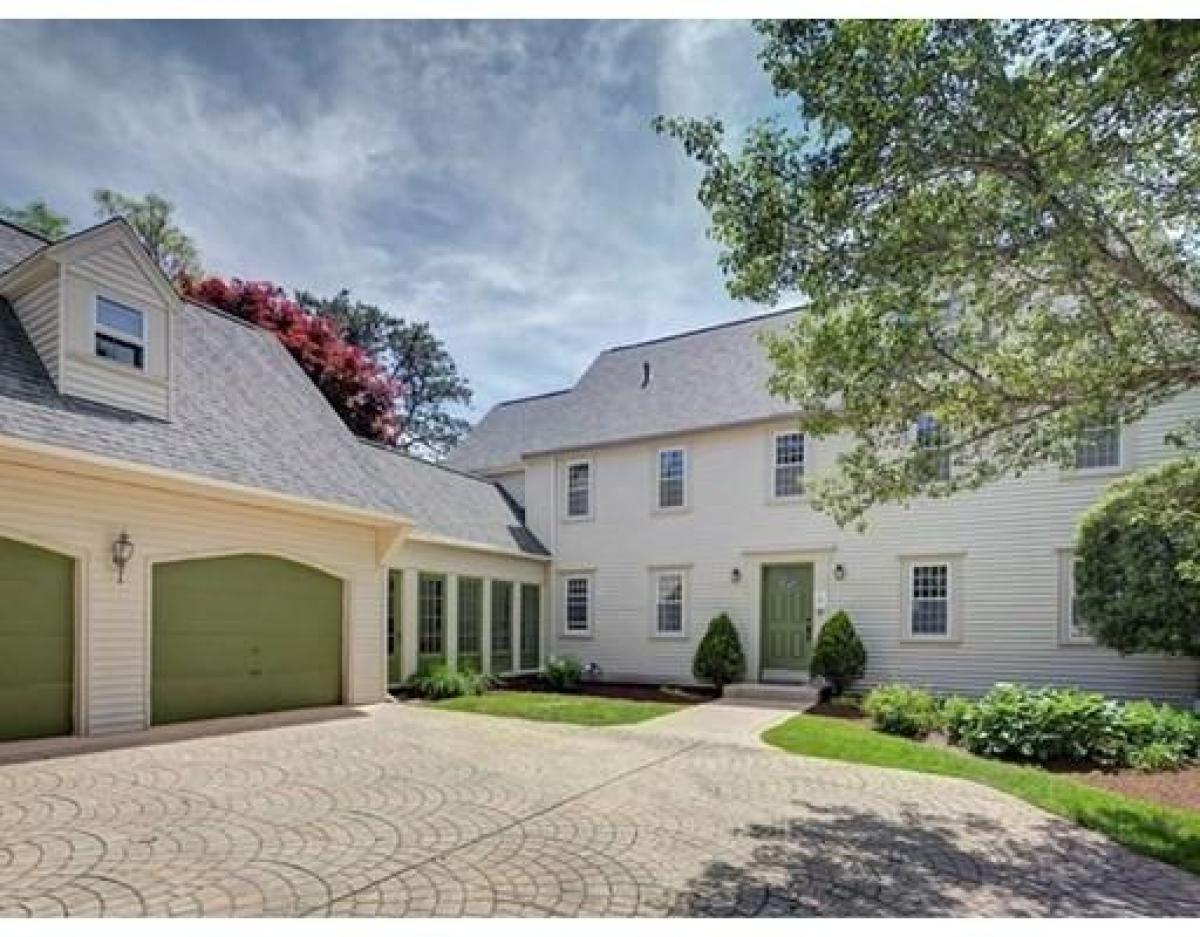 Picture of Home For Sale in Plymouth, Massachusetts, United States