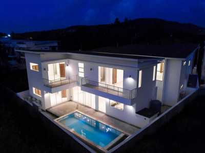 Villa For Sale in 