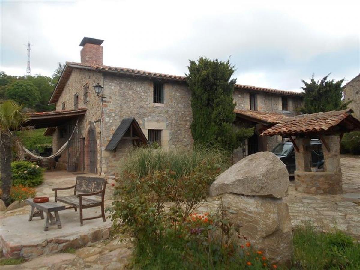 Picture of Villa For Sale in Girona, Girona, Spain