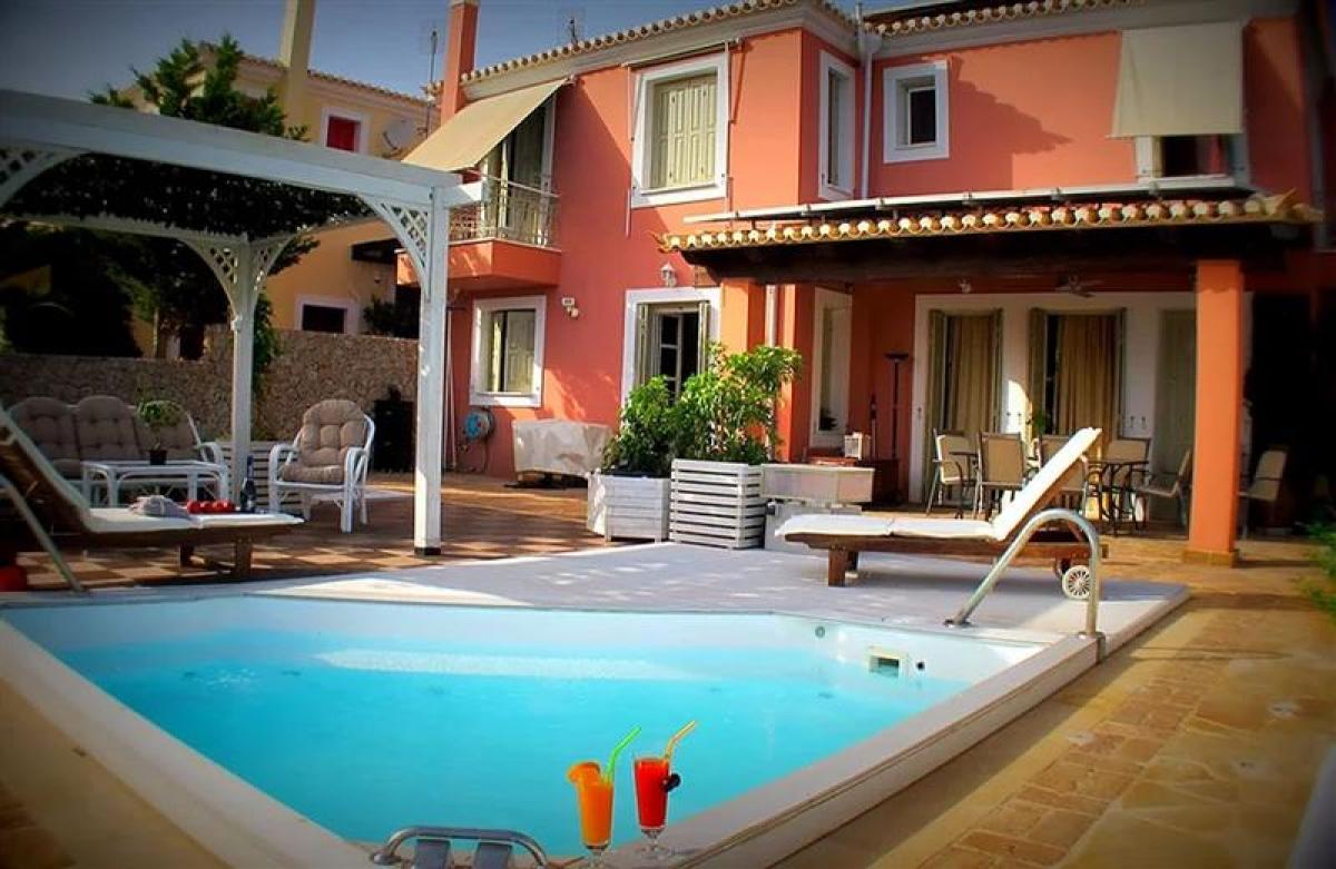 Picture of Villa For Sale in Agios Emilianos, Ferrara, Greece