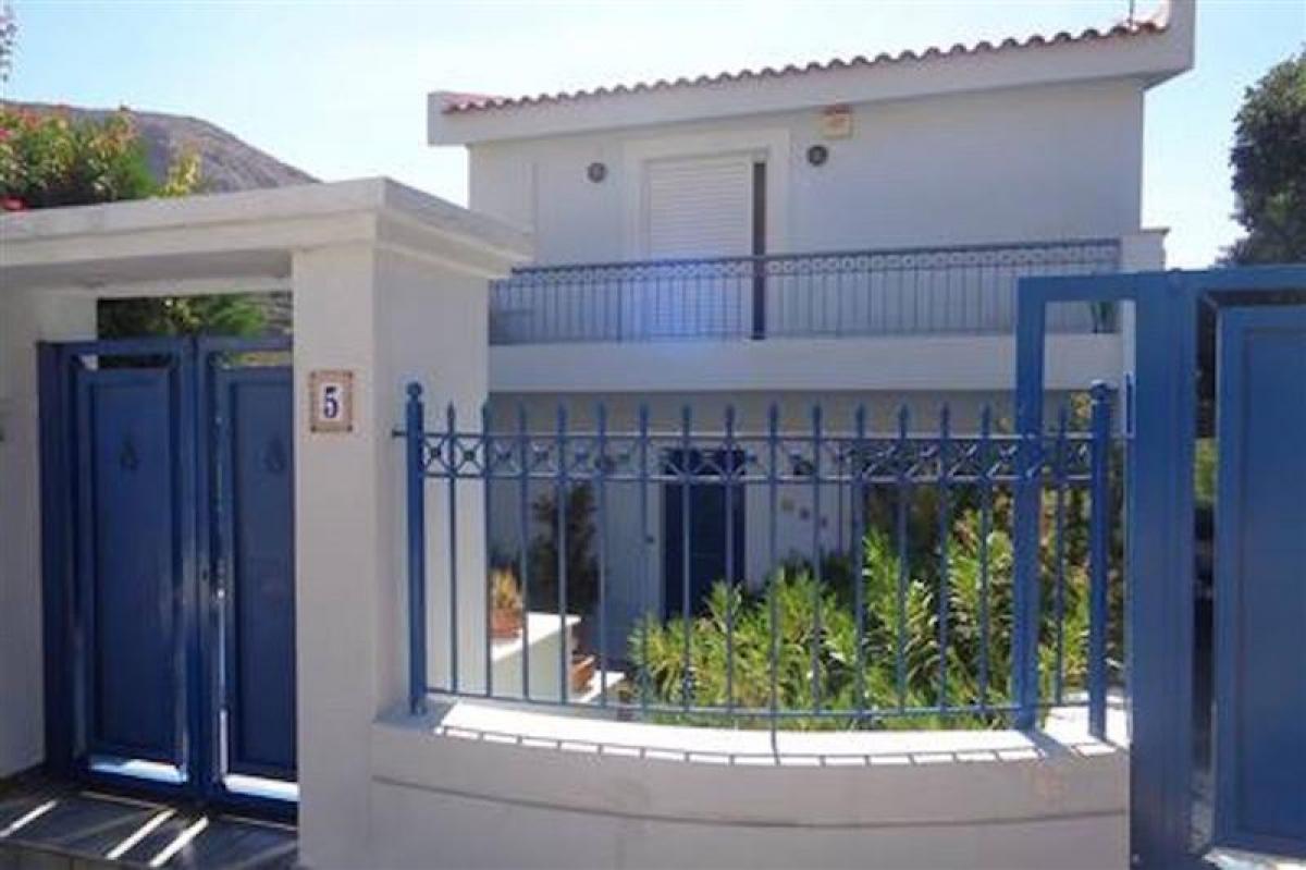 Picture of Villa For Sale in Attica, Pontevedra, Greece