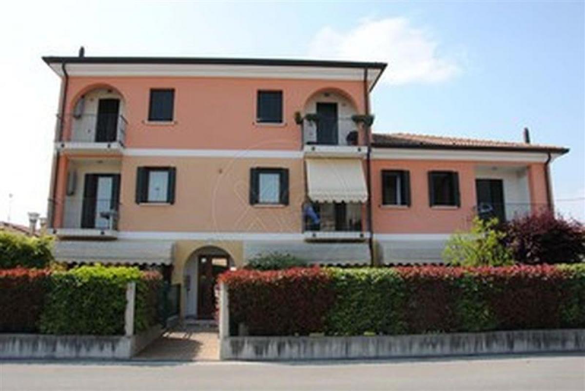 Picture of Apartment For Sale in Roncade, Veneto, Italy
