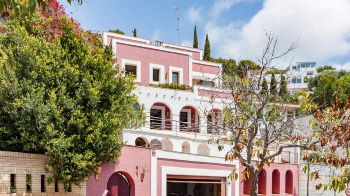 Picture of Villa For Sale in Levantina, Barcelona, Spain