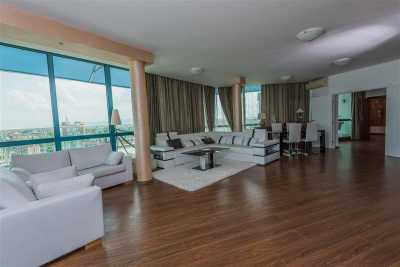 Apartment For Sale in Burgas, Primorsko, Bulgaria