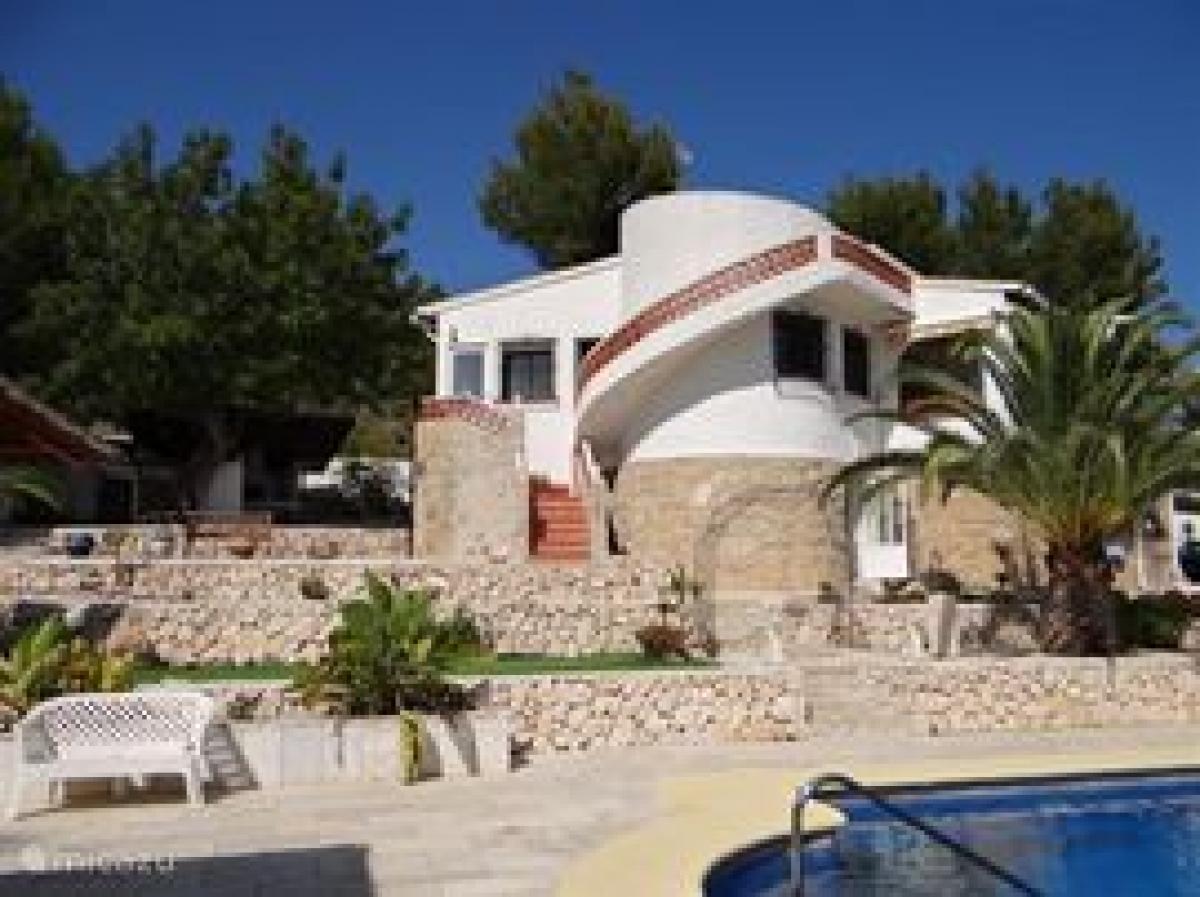 Picture of Villa For Sale in Alicante, Alicante, Spain