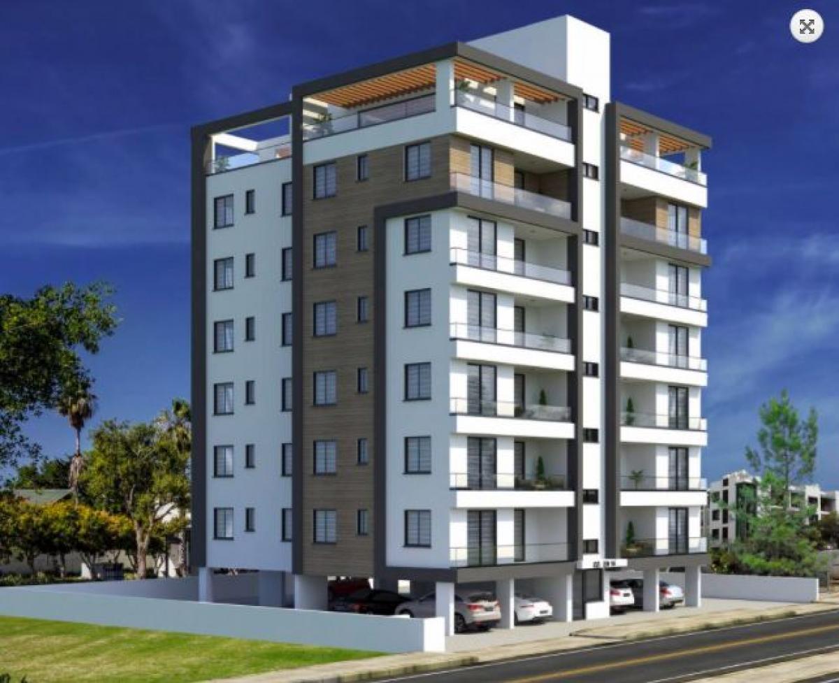 Picture of Apartment For Sale in Girne, Normandy, Spain