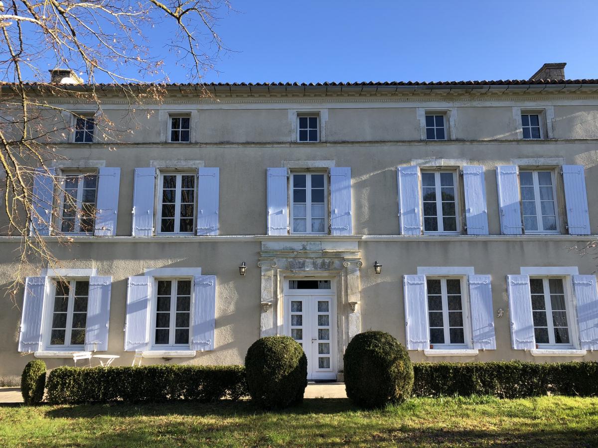 Picture of Home For Sale in Bresdon, Ionioi Nisoi, France