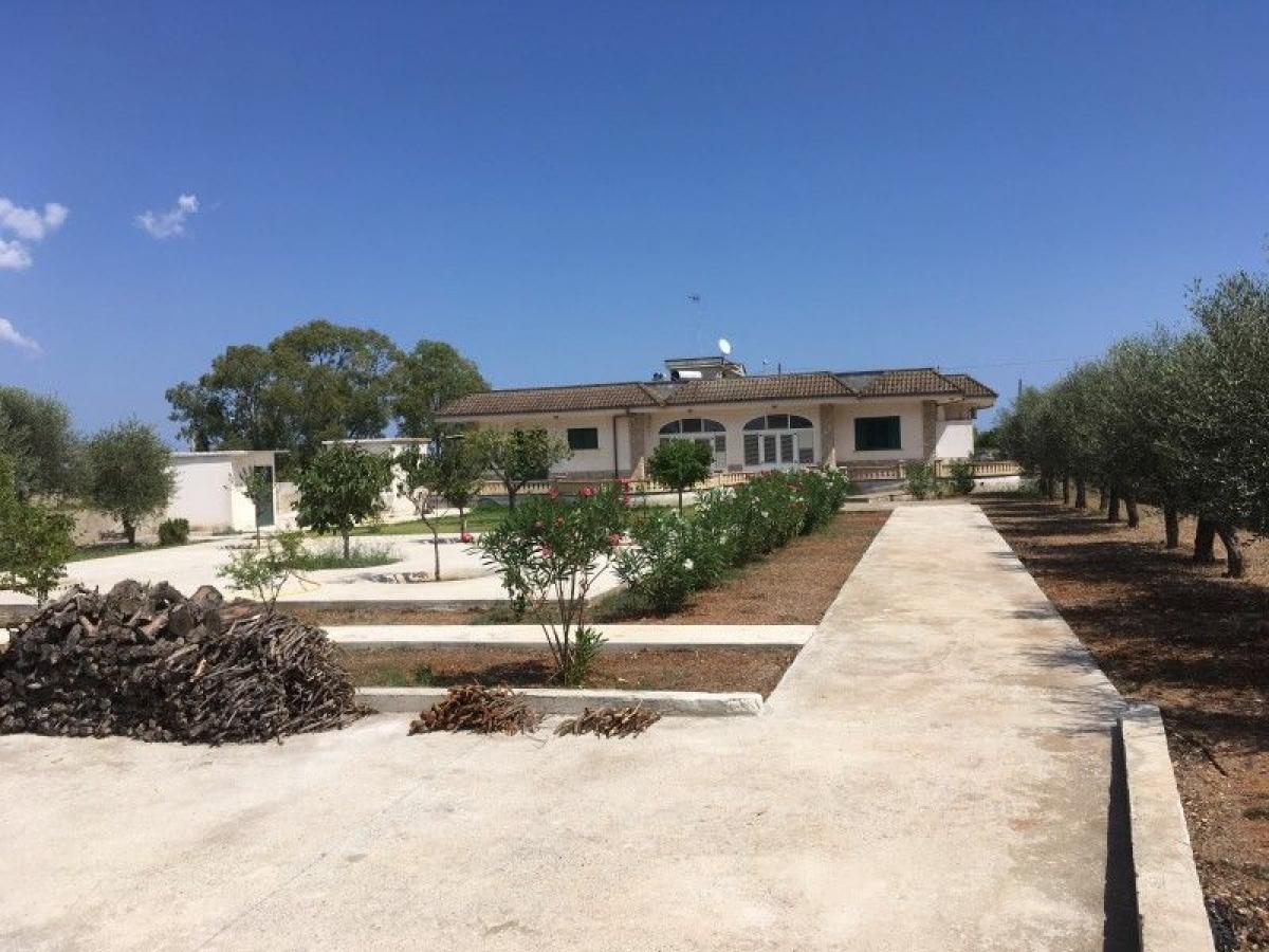 Picture of Villa For Sale in Spongano, Viseu District, Italy