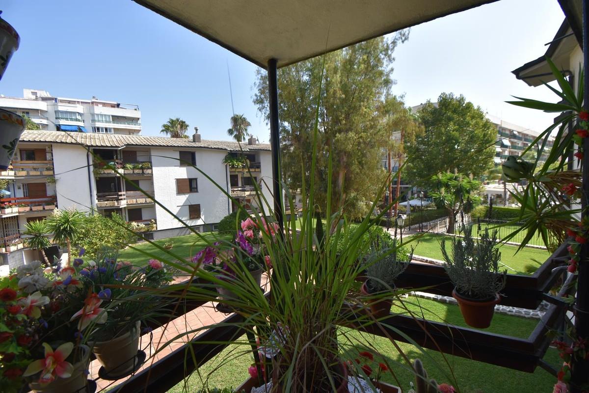 Picture of Apartment For Sale in Fuengirola, Malaga, Spain
