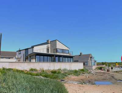 Home For Sale in Clogherhead, United Kingdom
