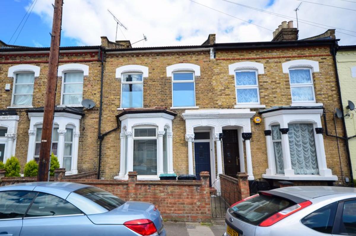 Picture of Home For Sale in London, Greater London, United Kingdom