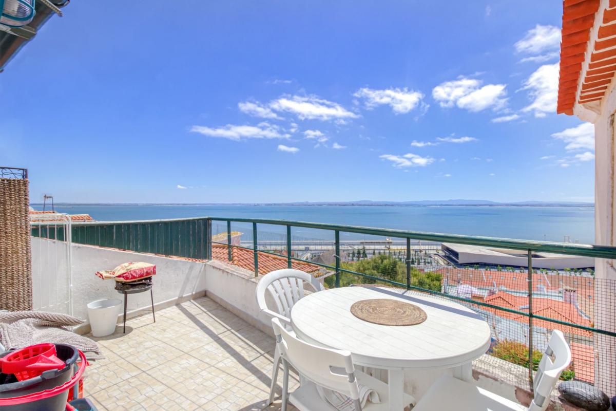 Picture of Home For Sale in Lisbon, Estremadura, Portugal