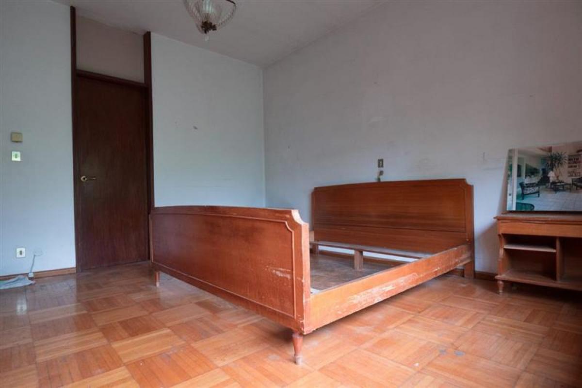 Picture of Villa For Sale in Montebelluna, Deux-Sevres, Italy