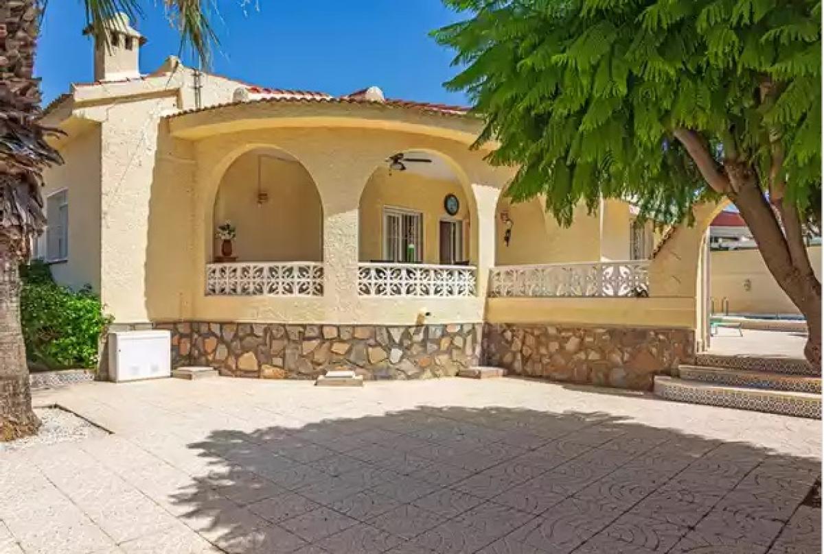 Picture of Home For Sale in Quesada, Andalucia, Spain