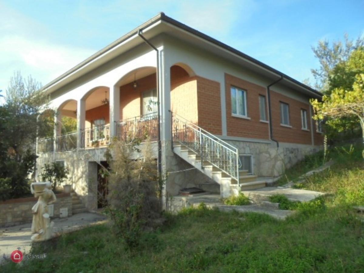 Picture of Home For Sale in Macchiagodena, Attard, Italy
