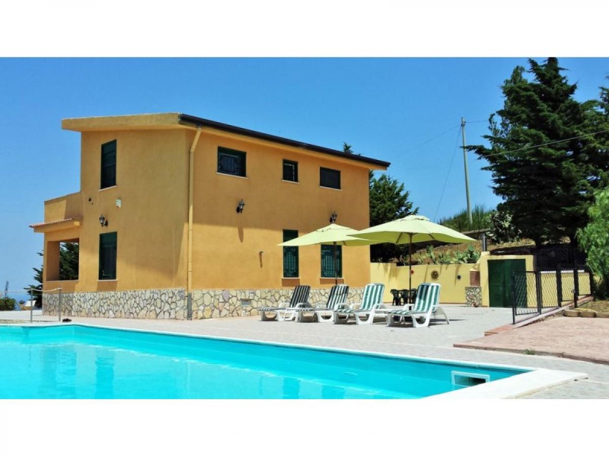 Picture of Villa For Sale in Taormina, Sicily, Italy