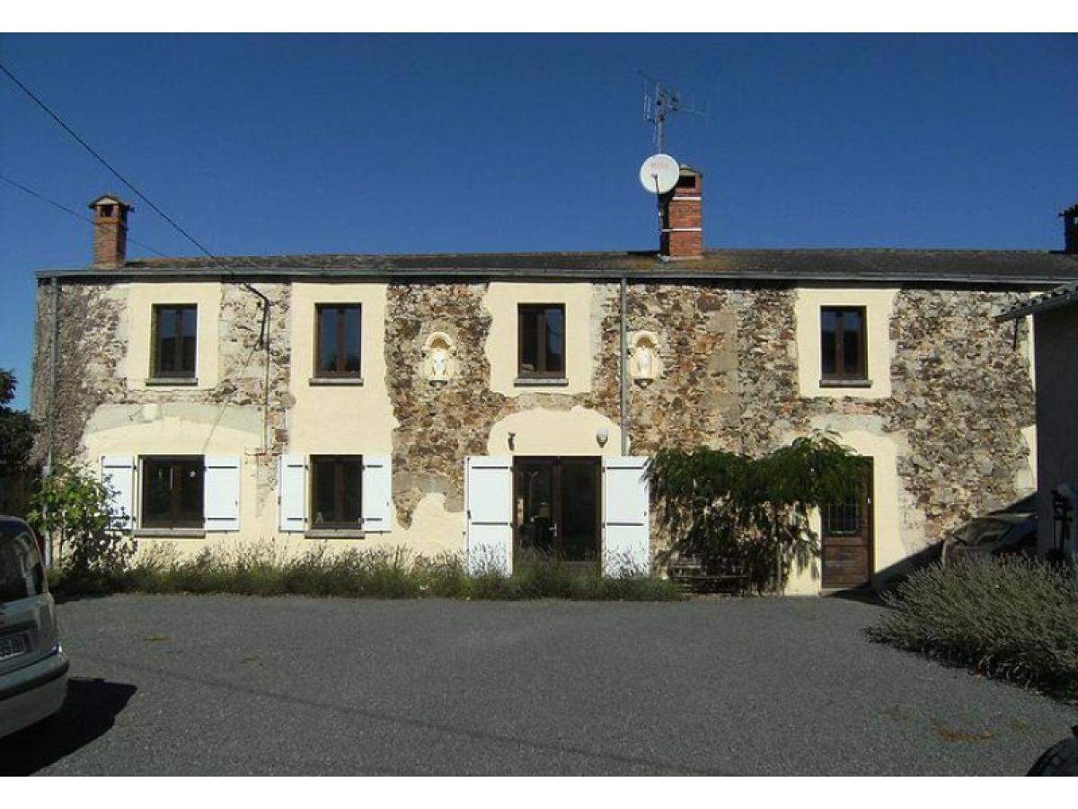 Picture of Home For Sale in Genneton, Poitou Charentes, France