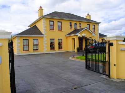 Home For Sale in Longford, Ireland