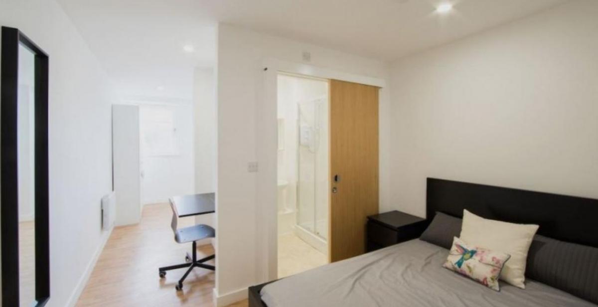 Picture of Apartment For Sale in Newcastle under Lyme, Staffordshire, United Kingdom