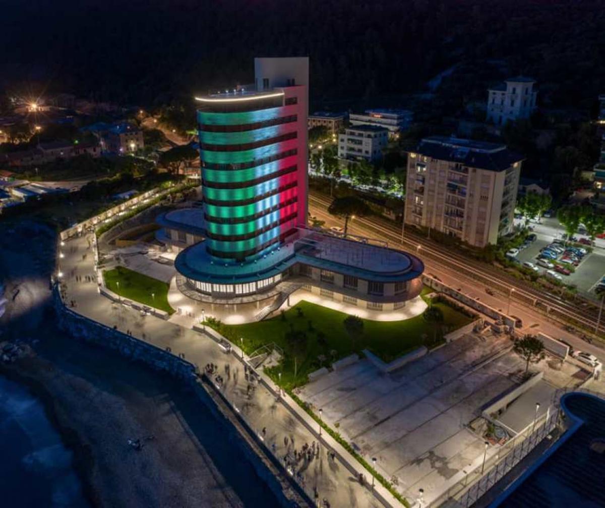 Picture of Apartment For Sale in Chiavari, Liguria, Italy