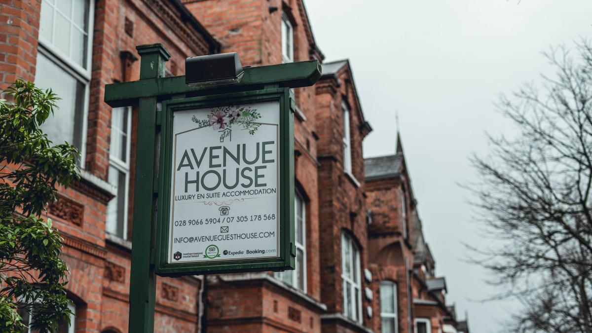 Picture of Home For Sale in Belfast, Judetul Mures, United Kingdom