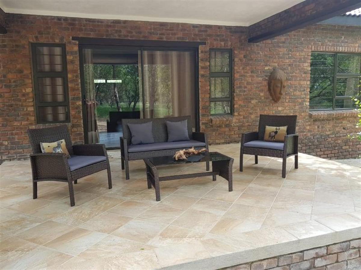 Picture of Home For Sale in Komatipoort, Mpumalanga, South Africa