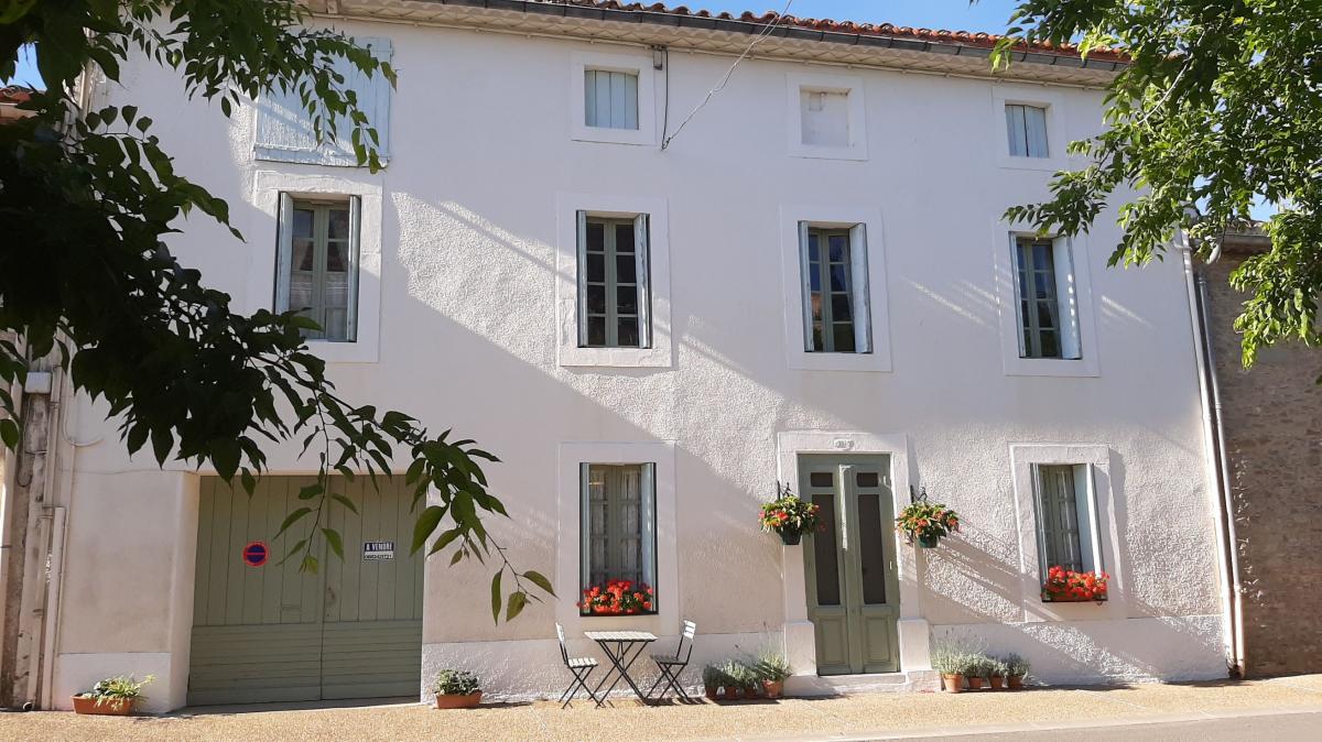 Picture of Home For Sale in Siran, Auvergne, France