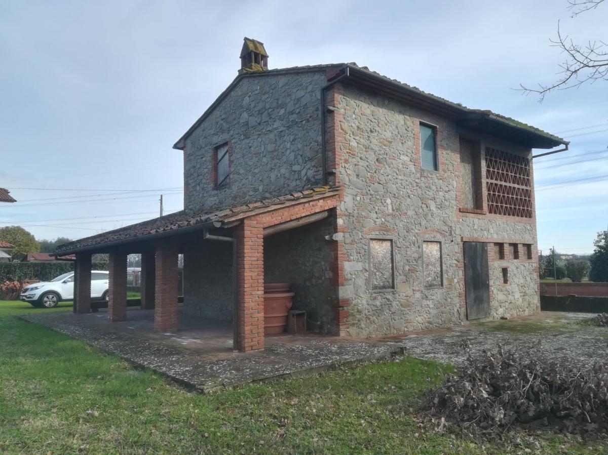 Picture of Home For Sale in Altopascio, Zagrebacka Zupanija, Italy