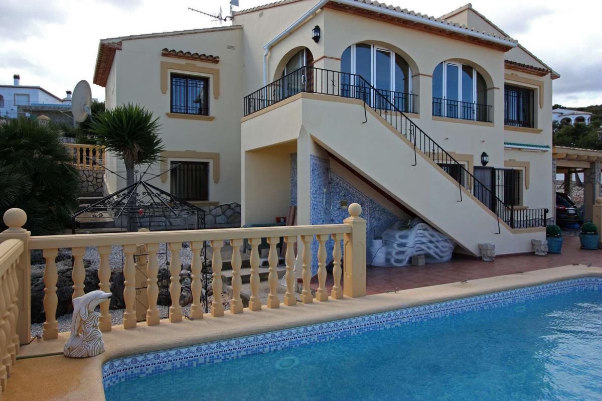 Picture of Villa For Sale in El Rafol D'almunia, Pazardzik, Spain