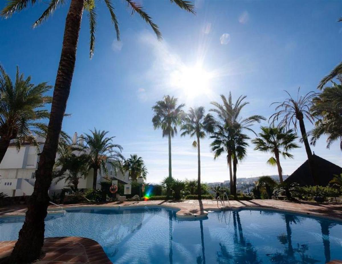 Picture of Apartment For Sale in La Duquesa, Malaga, Spain