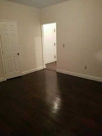Apartment For Rent in College Point, New York