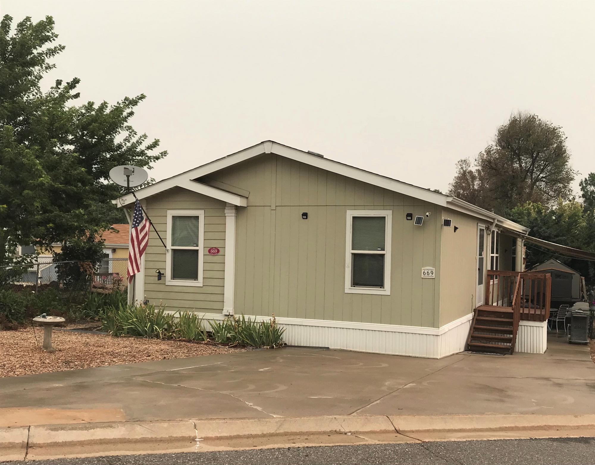 Picture of Mobile Home For Sale in Federal Heights, Colorado, United States