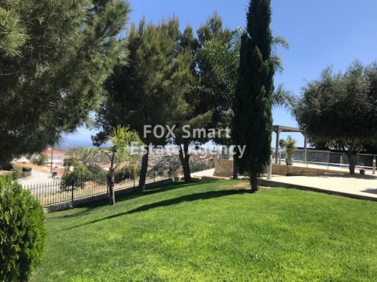 Picture of Bungalow For Sale in Parekklisia, Limassol, Cyprus