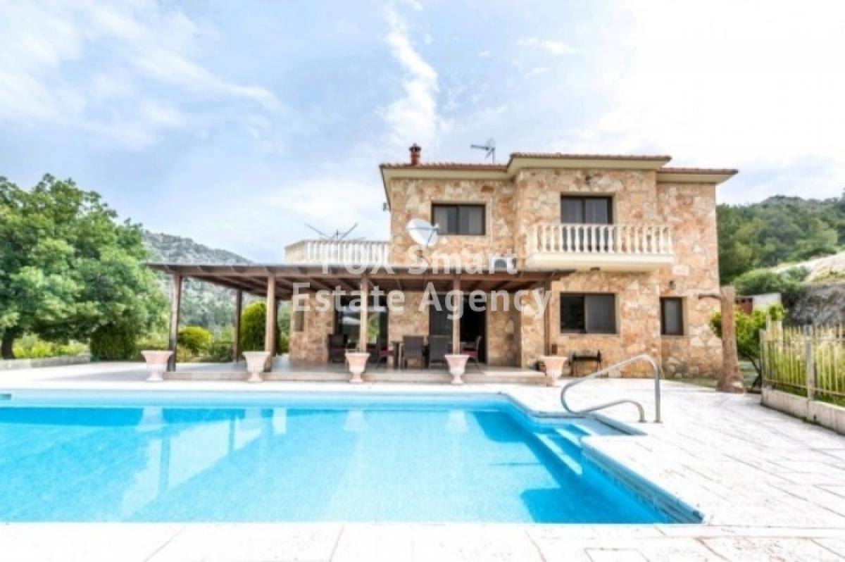 Picture of Home For Sale in Apsiou, Limassol, Cyprus