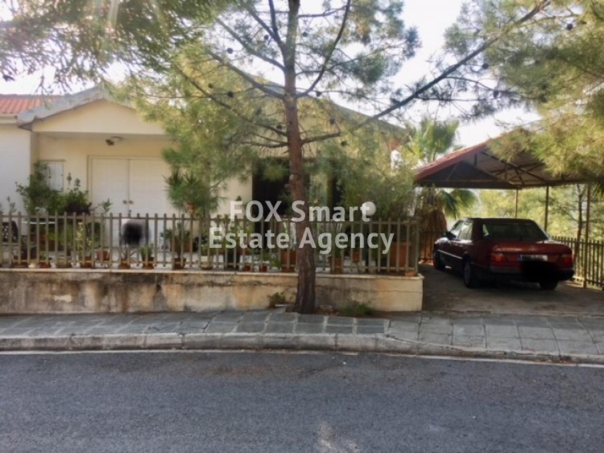 Picture of Home For Sale in Trimiklini, Limassol, Cyprus