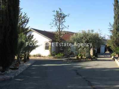 Bungalow For Sale in Palodeia, Cyprus