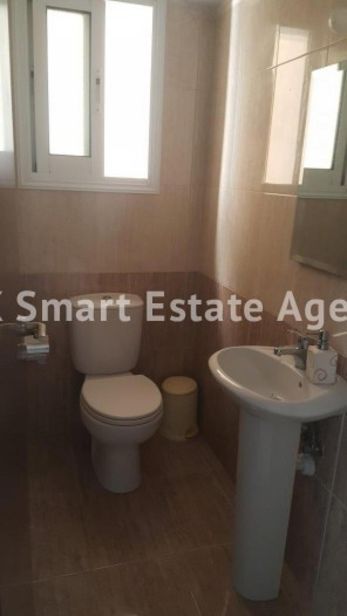 Picture of Apartment For Sale in Tsiflikoudia, Limassol, Cyprus