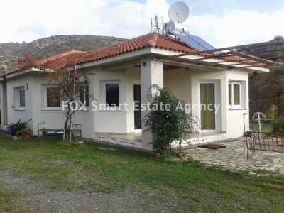 Bungalow For Sale in Asgata, Cyprus