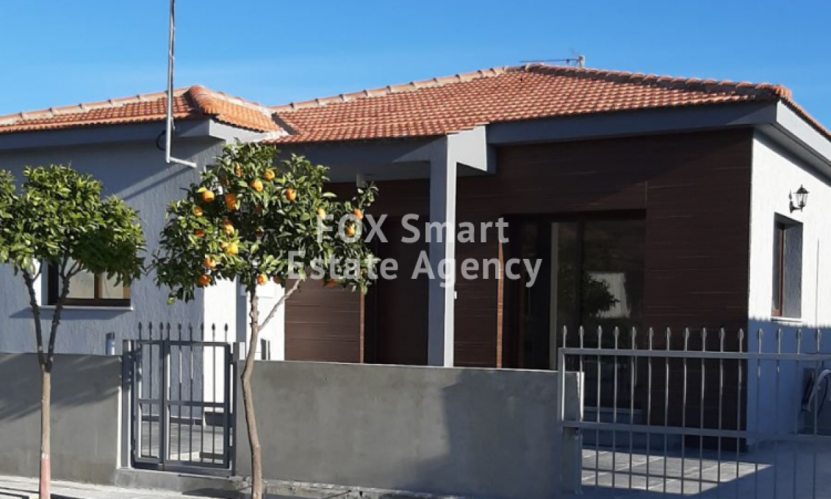 Picture of Home For Sale in Eptagoneia, Limassol, Cyprus