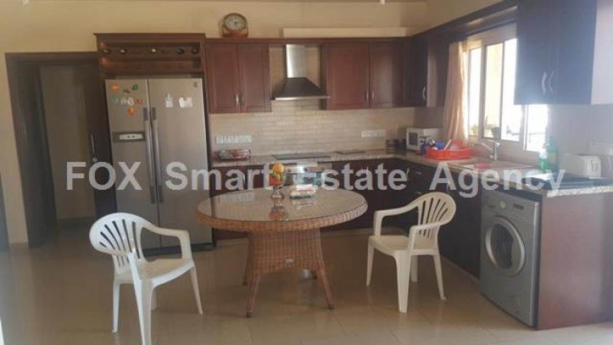 Picture of Apartment For Sale in Kato Polemidia, Limassol, Cyprus