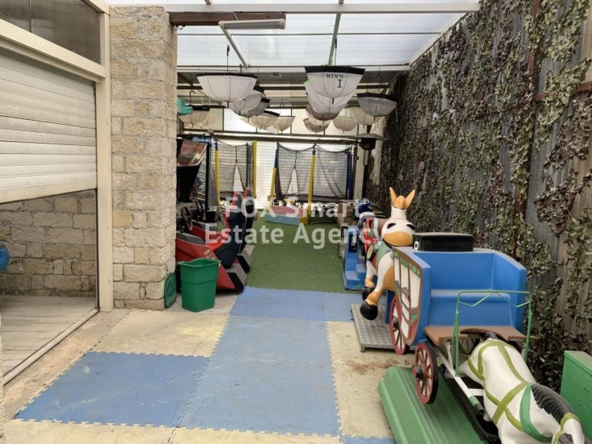 Picture of Retail For Rent in Tsiflikoudia, Limassol, Cyprus