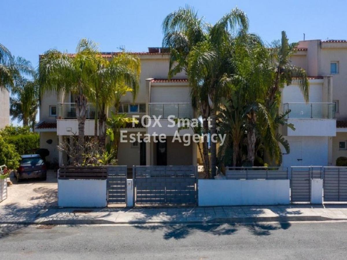 Picture of Home For Sale in Pentakomo, Limassol, Cyprus