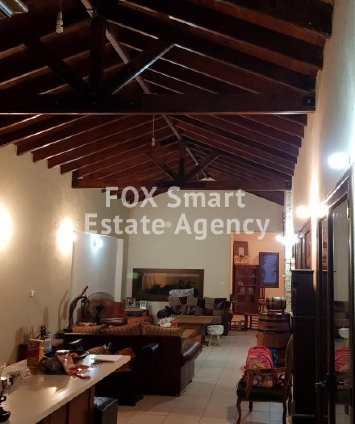 Picture of Home For Sale in Pentakomo, Limassol, Cyprus