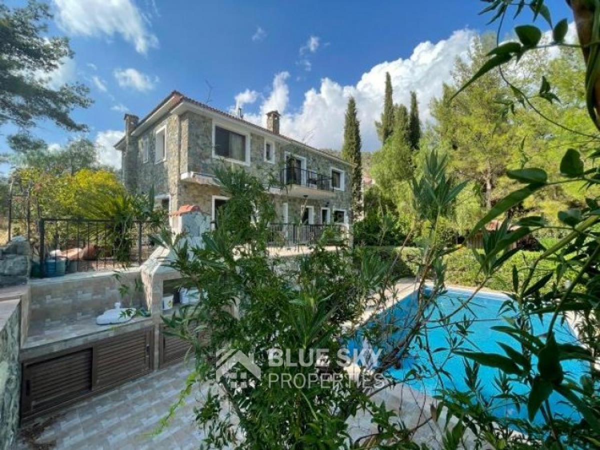 Picture of Home For Sale in Moniatis, Limassol, Cyprus