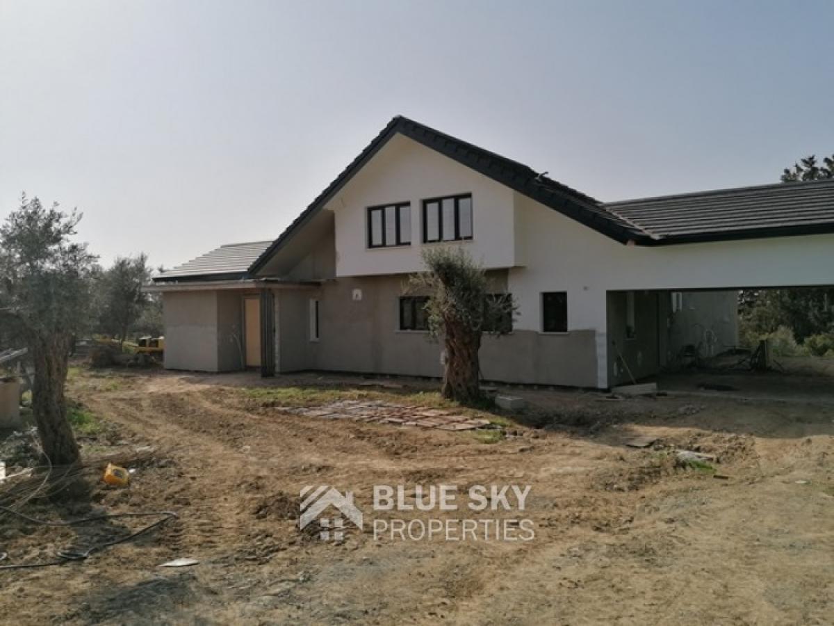 Picture of Home For Sale in Erimi, Limassol, Cyprus